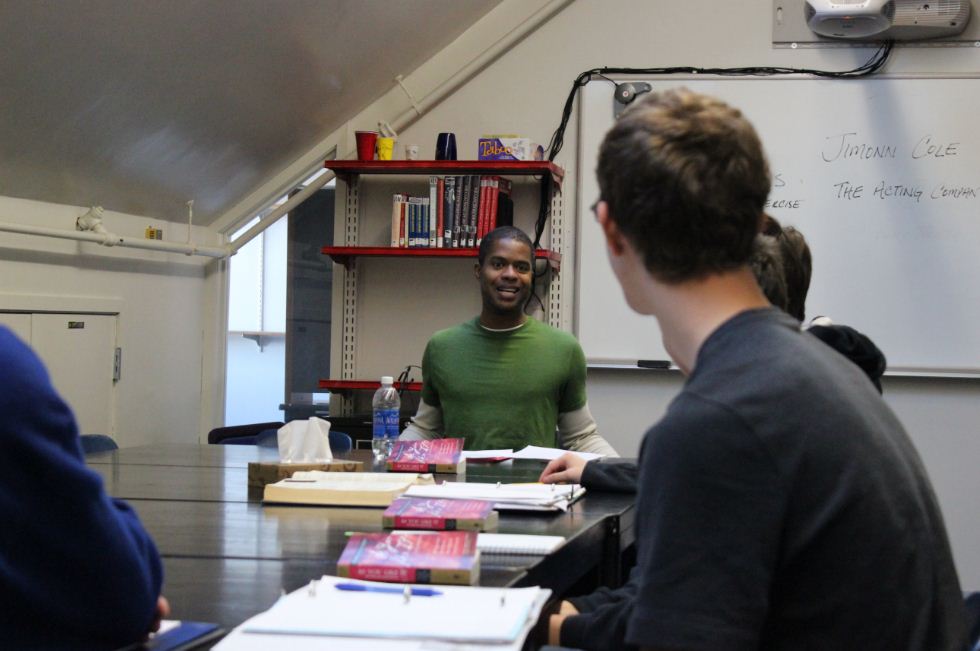 Theater actor Jimonn Cole visits Upper School Shakespeare classes