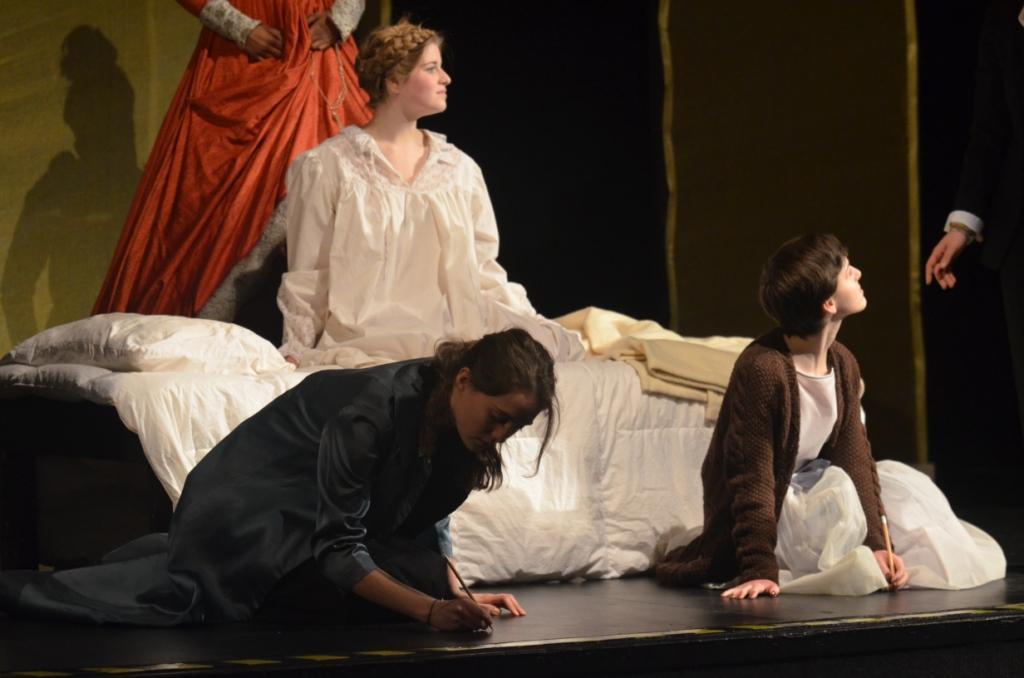 One-act play "The Yellow Wallpaper" goes for gold