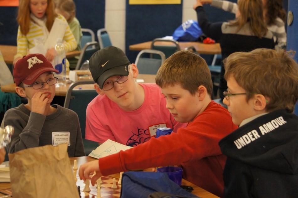 Sophomore Riley Wheaton supervises aspiring scientists at his weekend job with the Minneapolis Institute for Talented Youth.   “My job is to go in to help set up and to help the kids if they are having trouble staying focused or staying quiet,” Wheaton said. 