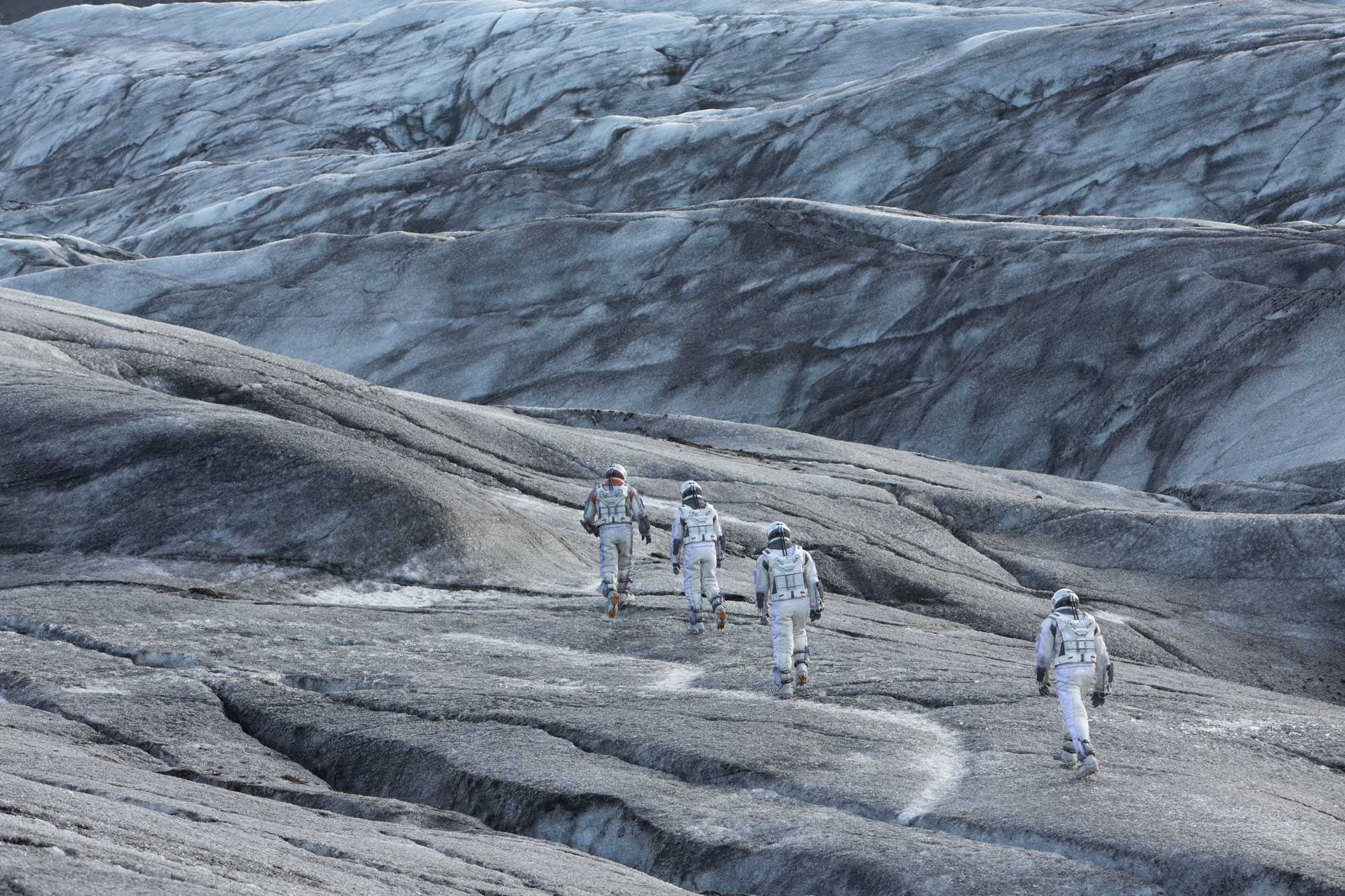 Matthew McConaughey and Anne Hathaway star in Interstellar, an apocalyptic extraterrestrial film.