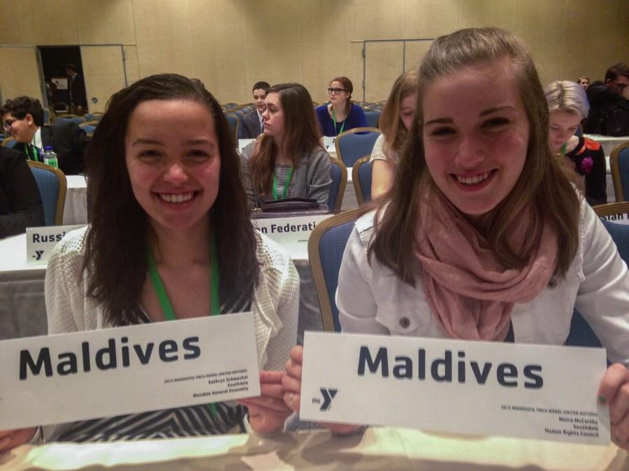 Sophomores+Kathryn+Schmechel+and+Moira+McCarthy+represented+the+Maldives+at+this+years+Model+United+Nations.