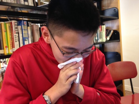 Sophomore Elliott Tong suffers from spring allergies.