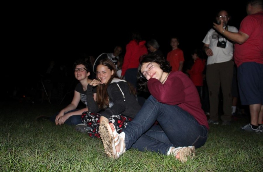 Senior Tessa Rauch, sophomore Tess Hicks, and sophomore Mira Zelle enjoy the sight of the supermoon. The supermoon occured on Sept. 29 2015. 