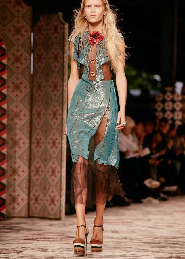 GUCCI'S show features transparency and illusion.