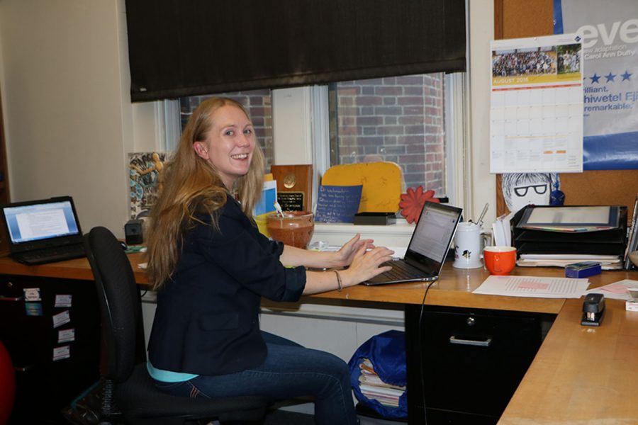 UPPER SCHOOL ENGLISH TEACHER CLAIRE WAHMANHOLM teaches an english class. “I’m an SPA alum (2004, whooooo!); UW-Madison for undergrad; Johns Hopkins for my MFA; The University of Utah for my PhD,” Wahmanholm said. 