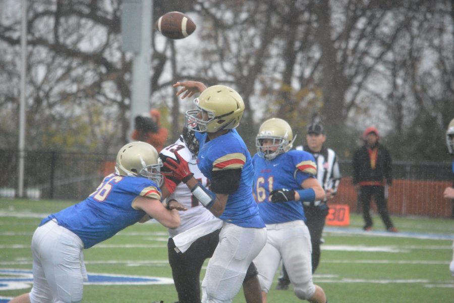 Freshman quarterback Jalen Suggs (MA) throws the ball down the field. Suggs dynamic offensive ability as a runner and passer gives SMB a good shot to win against Mahtomedi.