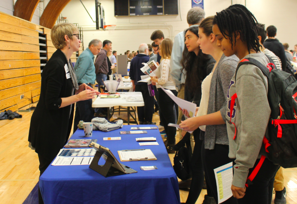 Organizations with interests ranging local to international tabled in Briggs Gymnasium on Nov. 30 for the first ever Service Fair. “The hope of the service fair is to combat against the idea that service is just for sophomores, and to help engage students in all grades in service,’’ Community Action and Service advisor Mollie Ward said.