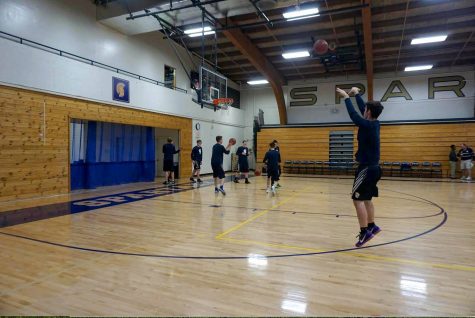 Boys Basketball beats MPA in close game