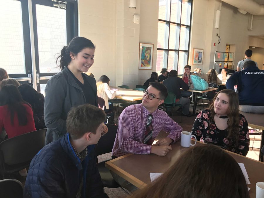 HerSpace co-president, junior Numi Katz,checks in with the Oto advisory, giving them instructions on how to turn in their stickers. "We thought we would only have one winner" said Katz, "But we might need to have more than one!"