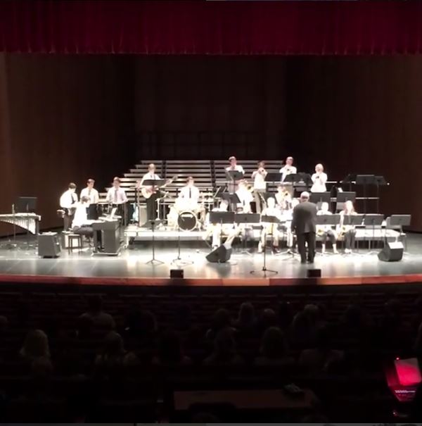 The Advanced Jazz band wows with its rendition of "Sing,Sing,Sing".
