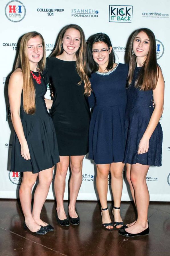 Senior+Emilia+Hoppe+has+volunteered+at+the+annual+Sanneh+Foundation+gala+with+her+friends+for+over+five+years.+%E2%80%9CThe+Sanneh+Foundation+helps+run+the+Conway+Community+Center+in+St.+Paul+where+they+provide+free+after-school+care+and+dinner+services.+The+program+is+a+bit+understaffed%2C+so+I+will+help+keep+the+kids+entertained+and+supervised%2C%E2%80%9D+Hoppe+said.