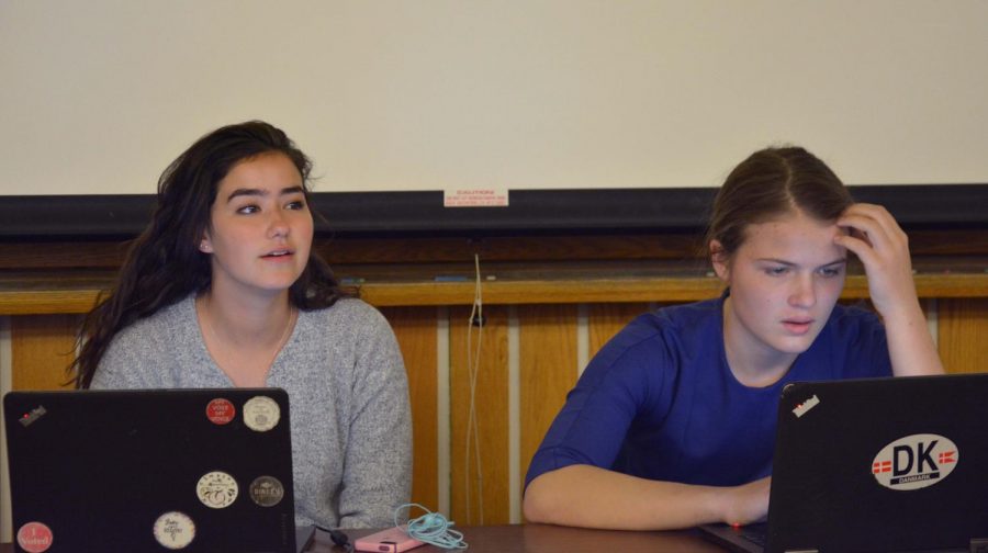 Co-presidents of USC Numi Katz and Emilia Topp-Johnson led a female-identifying speechwriting workshop on May 14 in the Lecture Room for girls interested in running for an officer position. "Hopefully we are setting the precedent that we should have a lot of girls running for elected positions,” Katz said.