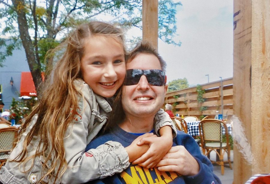 Director of RubicOnline Mimi Geller and her father Randy Geller at lunch in 2009. To honor him, I will record the lives he cannot touch, Geller writes. 