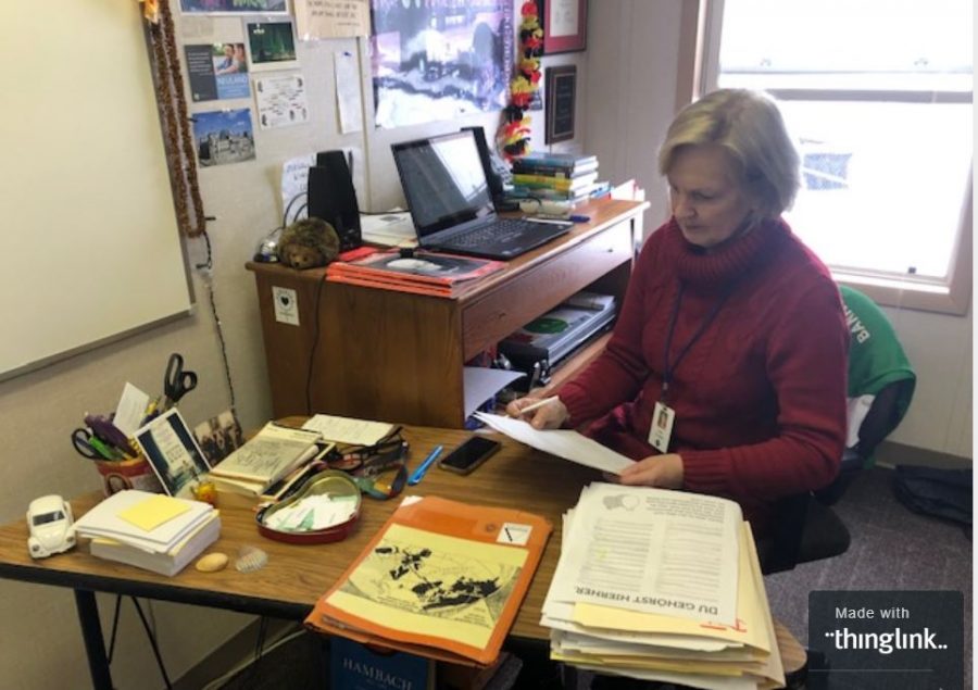 [WHAT'S ON MY DESK?] Crowder features knick-knacks and mementos on her make-do desk