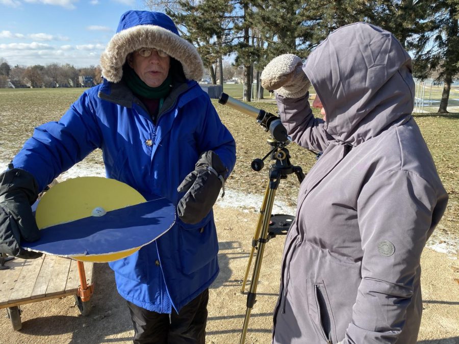 US Science teacher Steve  Heilig explains Mercury's transit. "If during November or May, Mercury is lined up with us in the sun, then, in fact, it will be right across the face of the sun," he said.