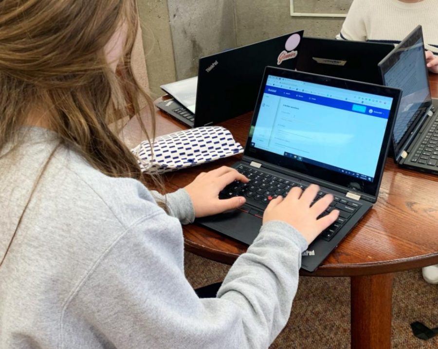 SPA offers four different languages, Spanish, German, French, and Chinese. Students from all different languages can use Quizlet, including ninth-grader Riley Erben who uses Quizlet to study for her French class. 