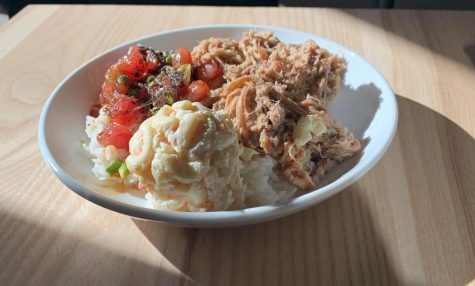 Ono Hawaiian Plates' luau bowl.