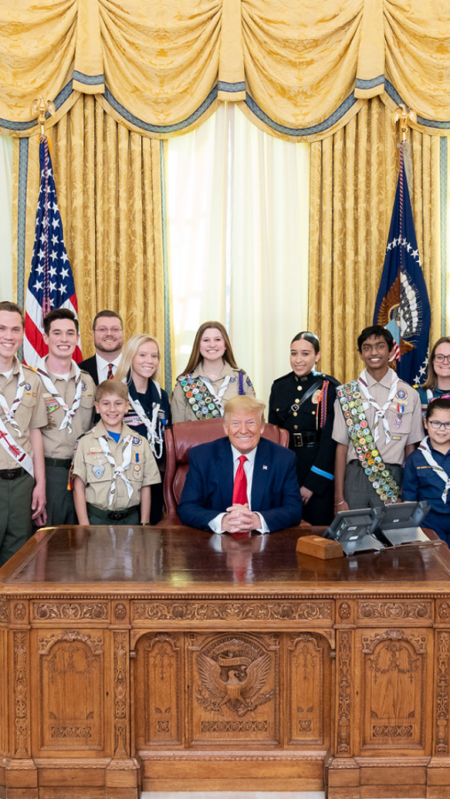 Tunney with fellow representatives of Boy Scouts of America and President Trump. 