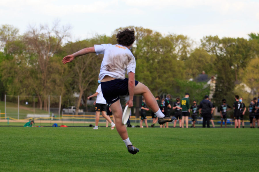 [ST. PAUL, MN] — May 13, 2021: SPA Boys Ultimate play Edina JV on Lang Field at SPA.