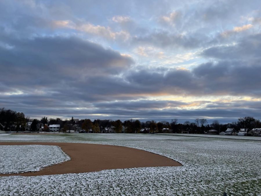 FIRST+SNOWFALL.+The+first+snowfall+of+the+season+for+St.+Paul+didn%E2%80%99t+happen+until+Nov.+13++almost+a+month+later+than+last+year.+