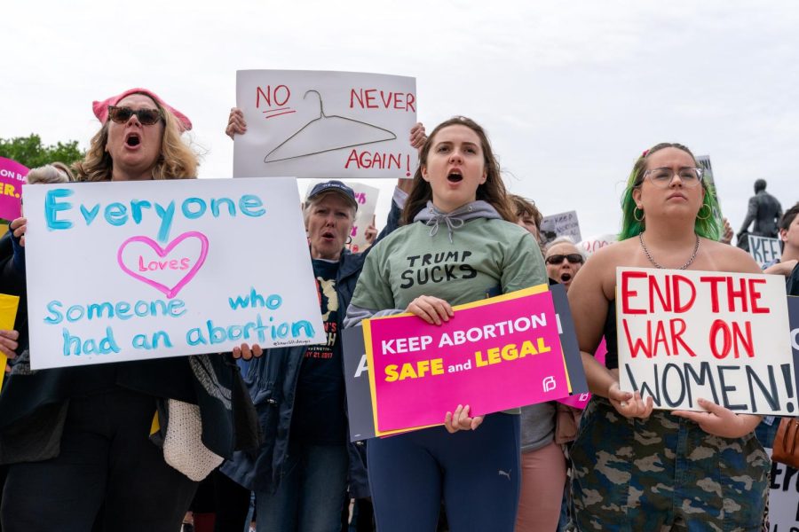 MY BODY MY CHOICE. Although the possible overturning of Roe v Wade is unlikely to impact the status of abortion in Minnesota, many have been concerned with the impact it could
have in other parts of the country. 52% of Minnesotans think abortions should be accessible in some form.