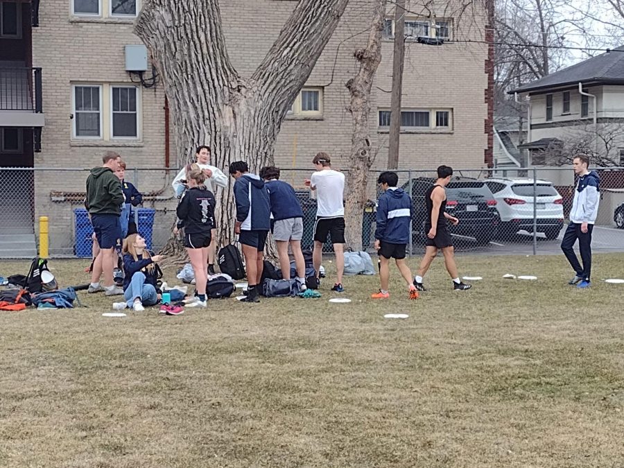 DISC BREAK. The ultimate team taking a water break in between drills. 