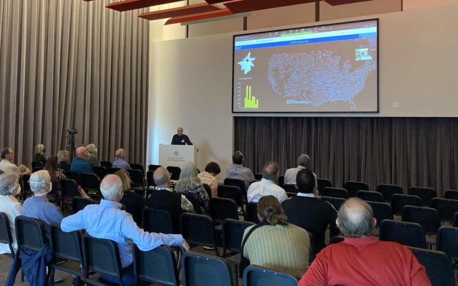 WATER WISDOM. Alumni John Shepard talked with alumni in Driscoll on May 17 about the Mississippi River: