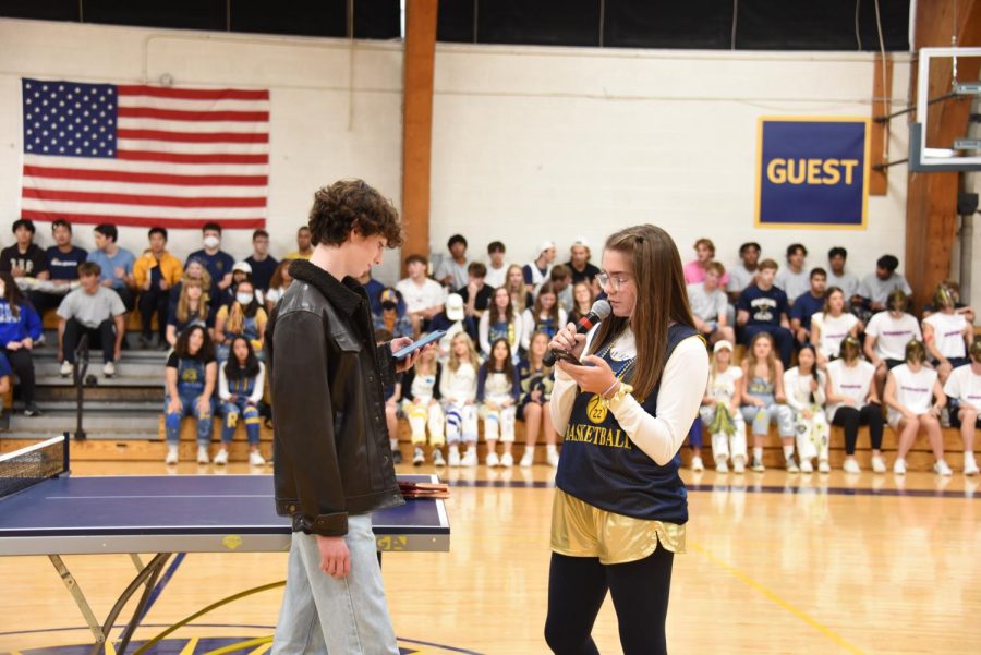 STUDENT LEADERS. Hobbs Lillygreen and Ali Browne, Co-Presidents of the Student Activities Committee, lead the crowd as this years emcees. 