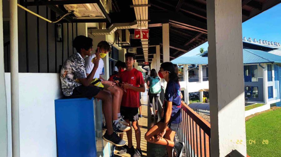 BREAK TIME. Senaratna and her friends hung out around in the hallways in between classes.