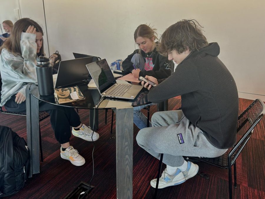 GETTING TOGETHER. Many students use the Huss spaces to spend time with classmates and collaborate on assignments. "I like to hang out in Huss during the day because that is where a lot of the sophomore class comes together," Henry Hartllyn said.