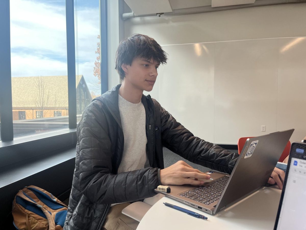 HARD AT WORK. Mishras project involves the use of complex technology to conduct research, which he then analyzes. “I use a special camera that uses near-infrared pictures. This allows me to construct a map showing where chlorophyll is in the water, he said.