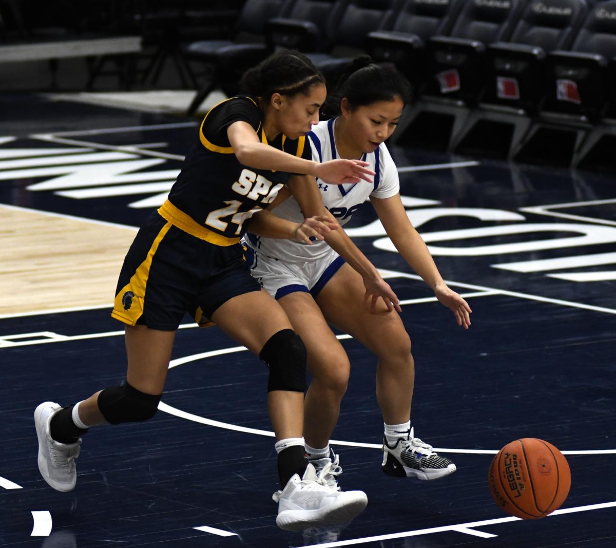 The Target Center games Sept. 27 ended in wins for both Spartan teams.