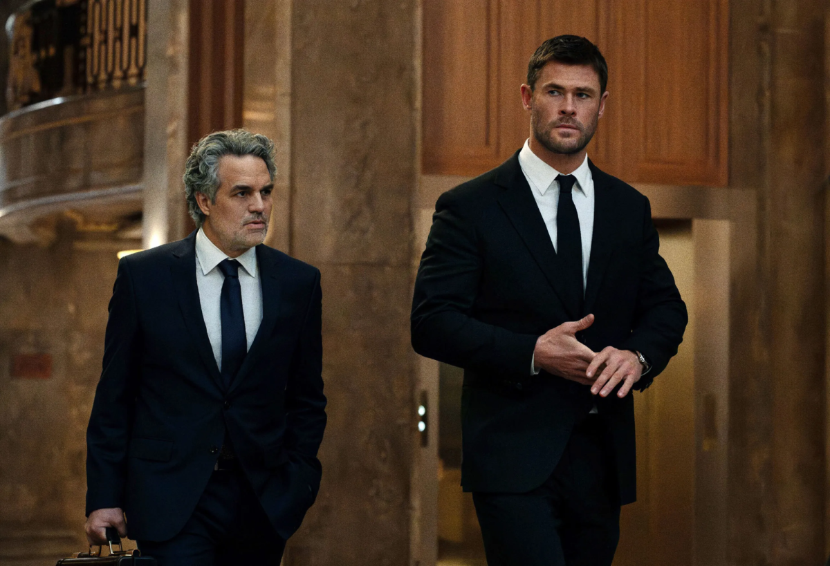 STAR. Chris Hemsworth and Mark Ruffalo star as cop-and-robber in Bart Layton's new heist thriller, "Crime 101" (Fair Use Image from Amazon MGM Studios).