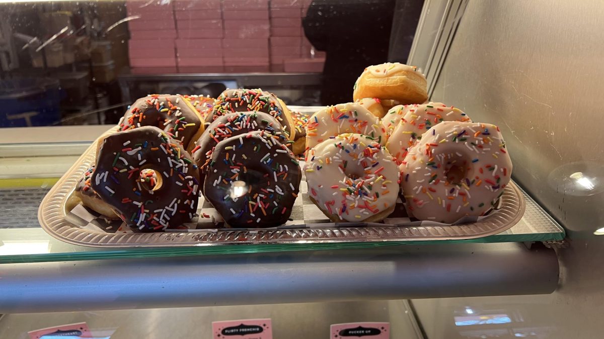 COMFORTABLE CLASSICS. Besides the extravagant flavors that catch the eyes of some, Glam Doll doesn't fail to still offer the classics like chocolate and vanilla with sprinkles.