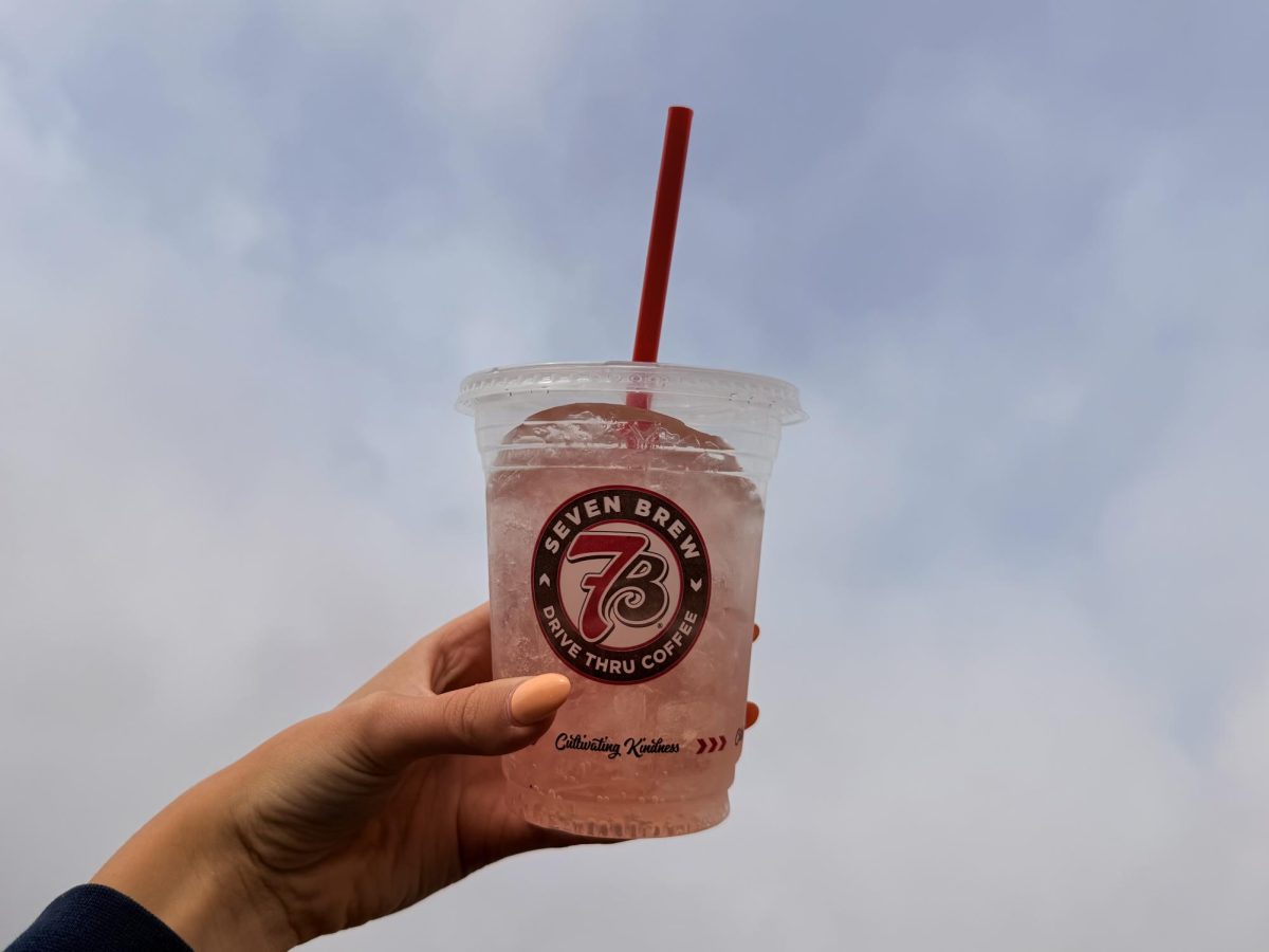 DRINK REVIEW. The Bikini Bottom Energy drink from 7 Brew. 